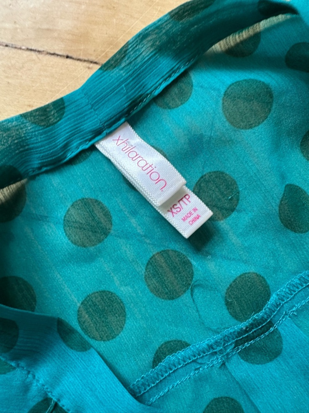 Xhilaration Teal Polka Dot Tie-Neck Camisole - Picture 3 of 7